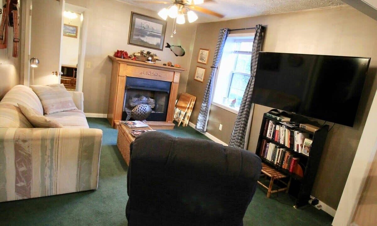 Photo of Livingroom in Whites Creek