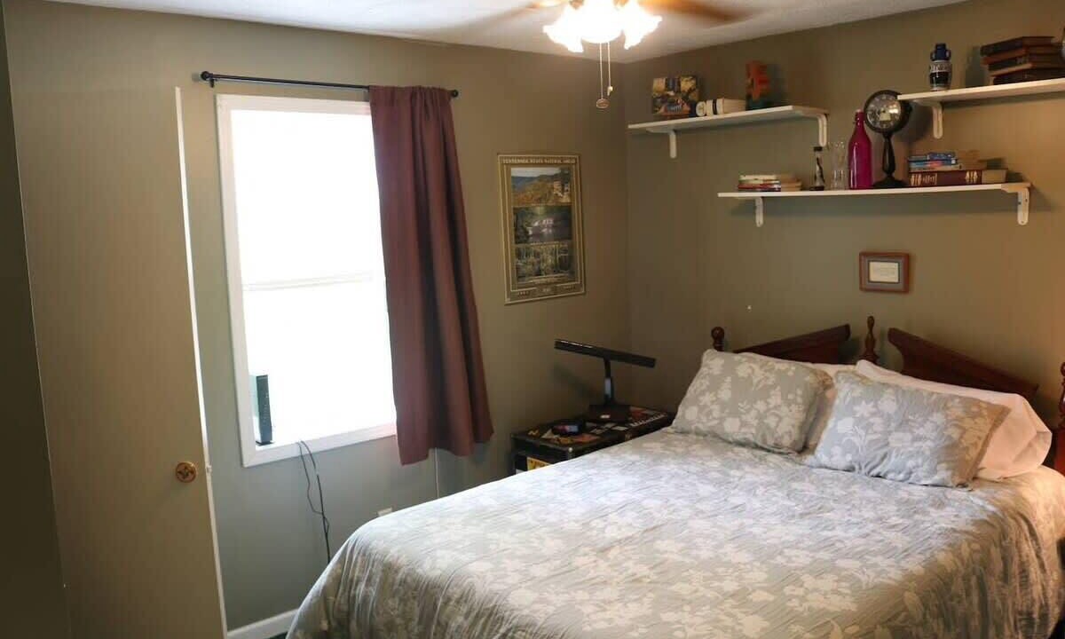 Photo of Bedroom in Whites Creek