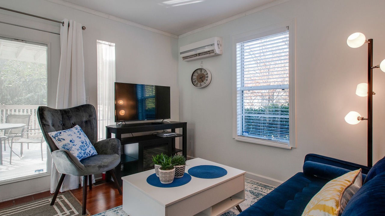Photo of Livingroom in Salemtown