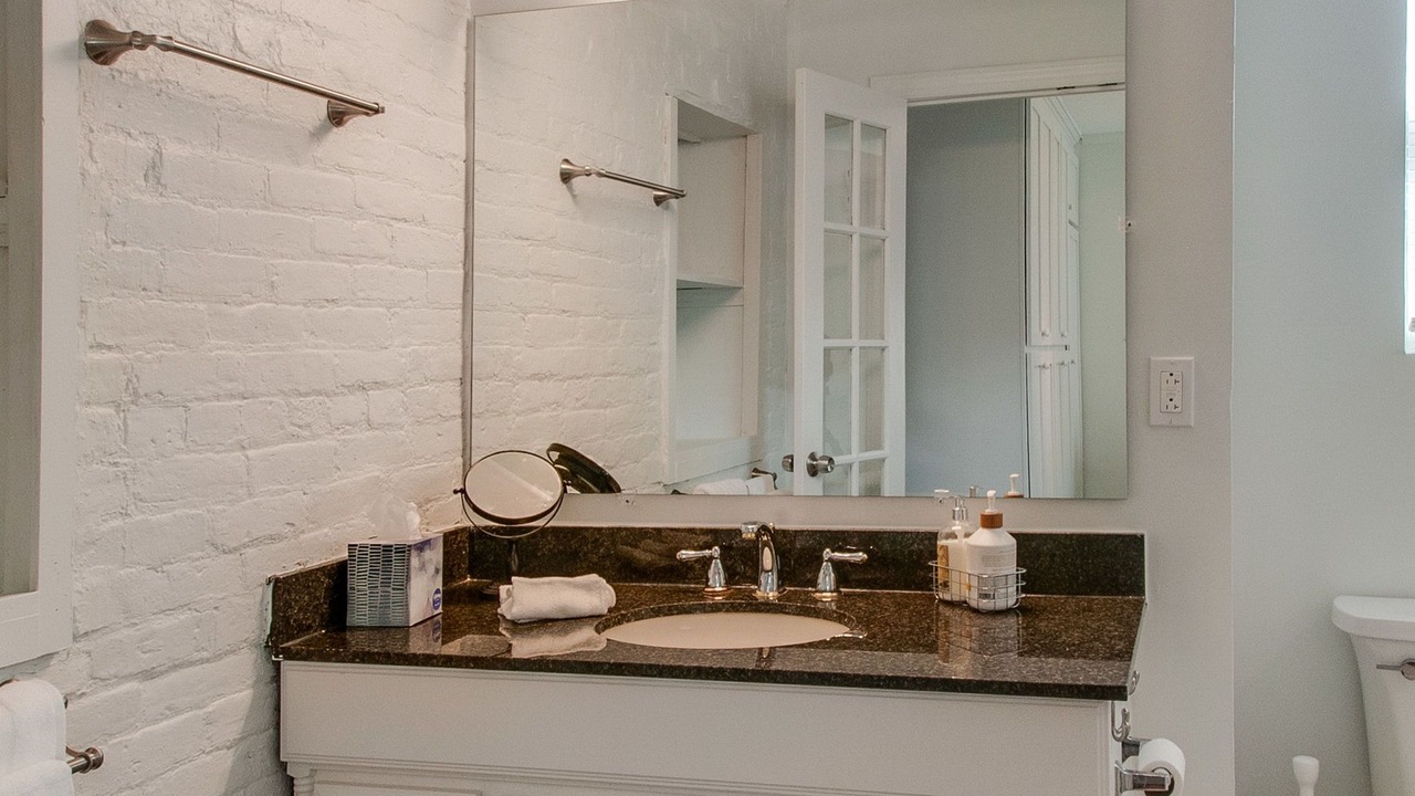 Photo of Bathroom in Salemtown
