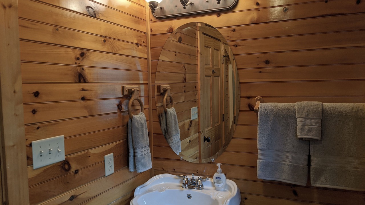 Photo of Bathroom in Hemlock Hills