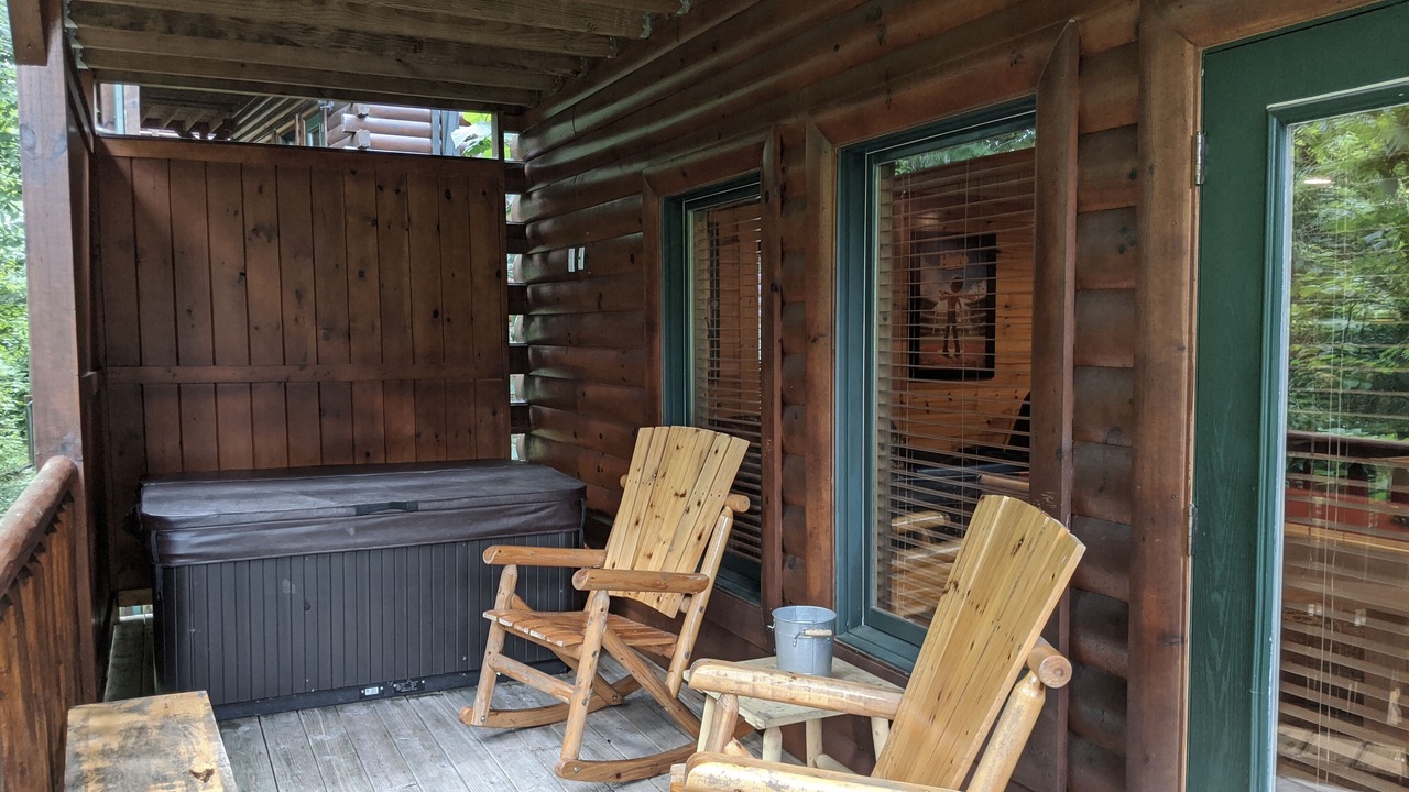 Photo of Patio Balcony in Hemlock Hills