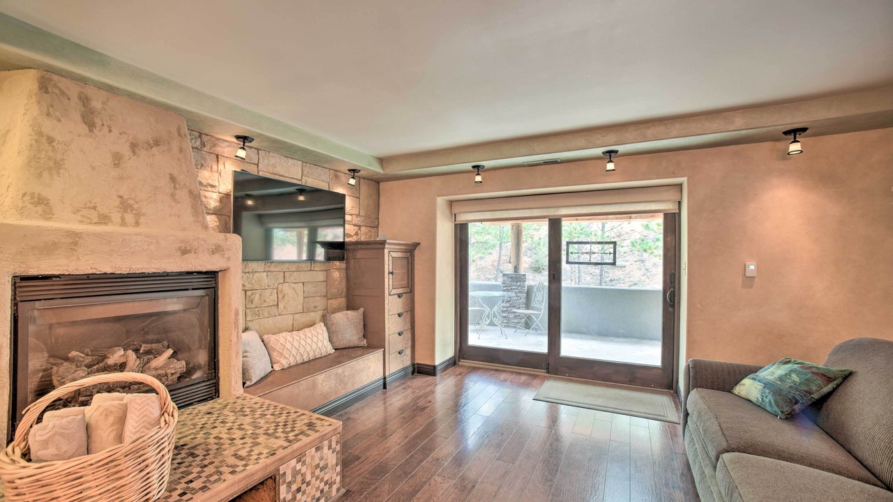 Photo of Livingroom in Cascade-Chipita Park