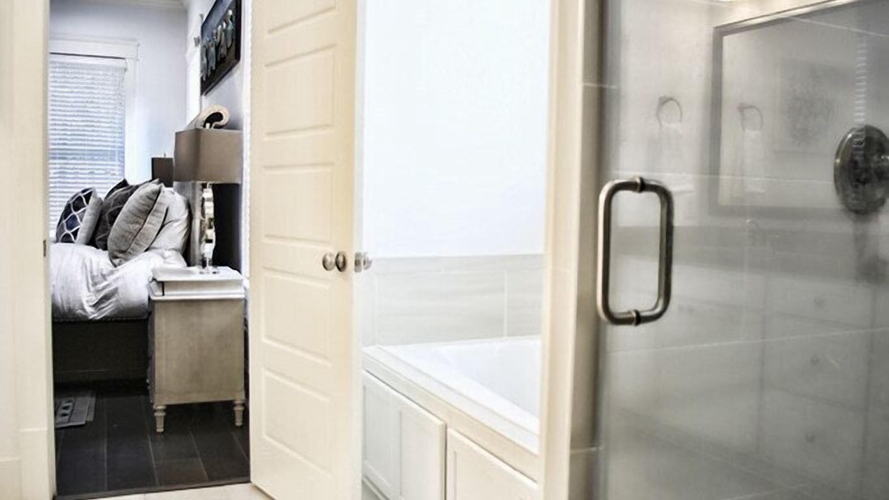 Photo of Bathroom in Demere Park