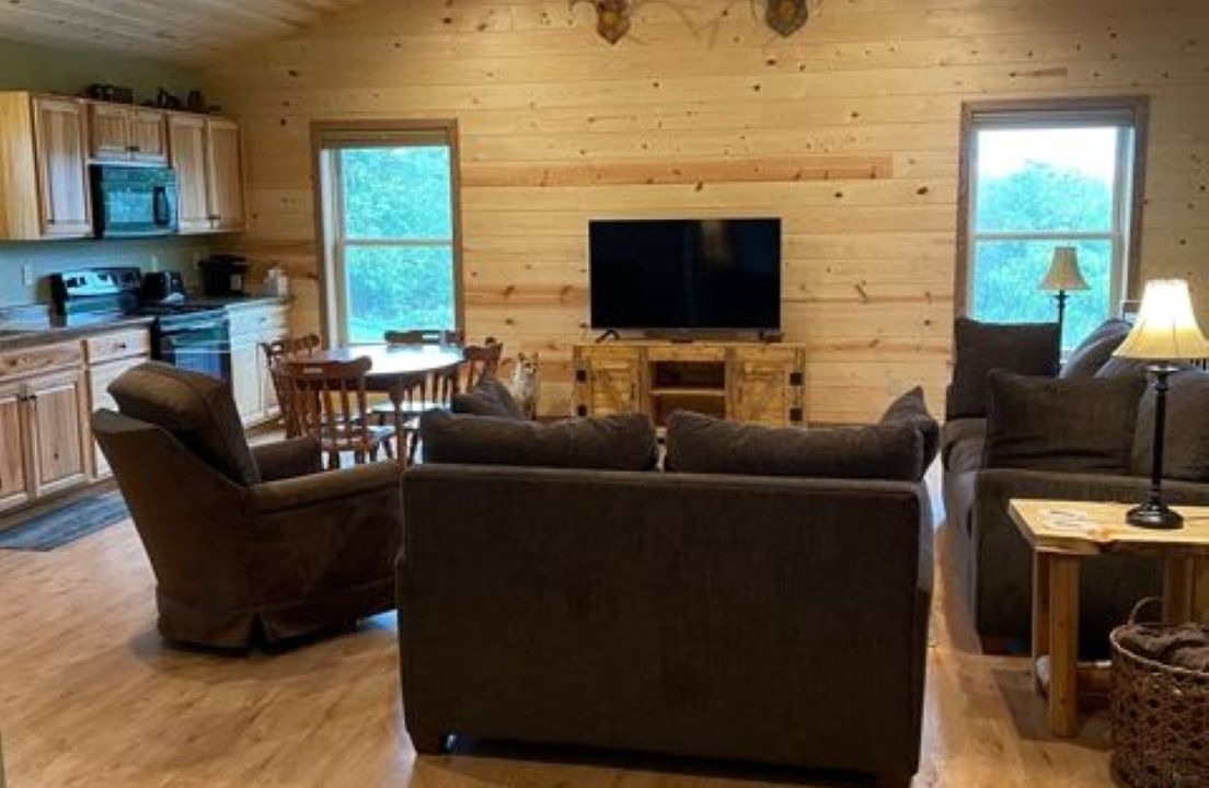 Photo of Bedroom in James Creek