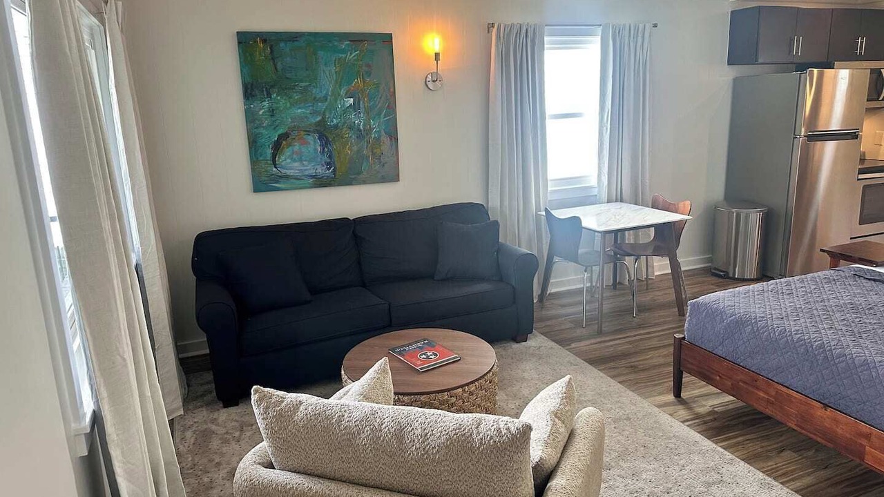 Photo of Livingroom in Melrose