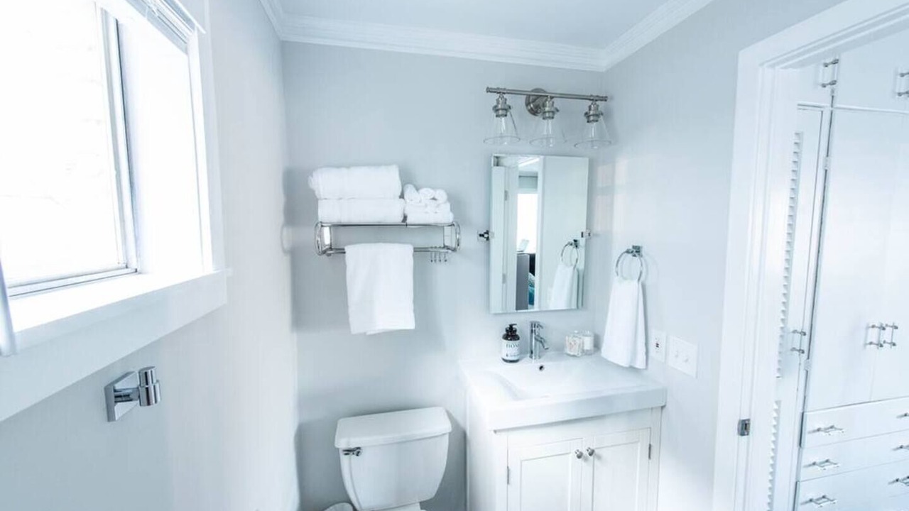 Photo of Bathroom in Melrose