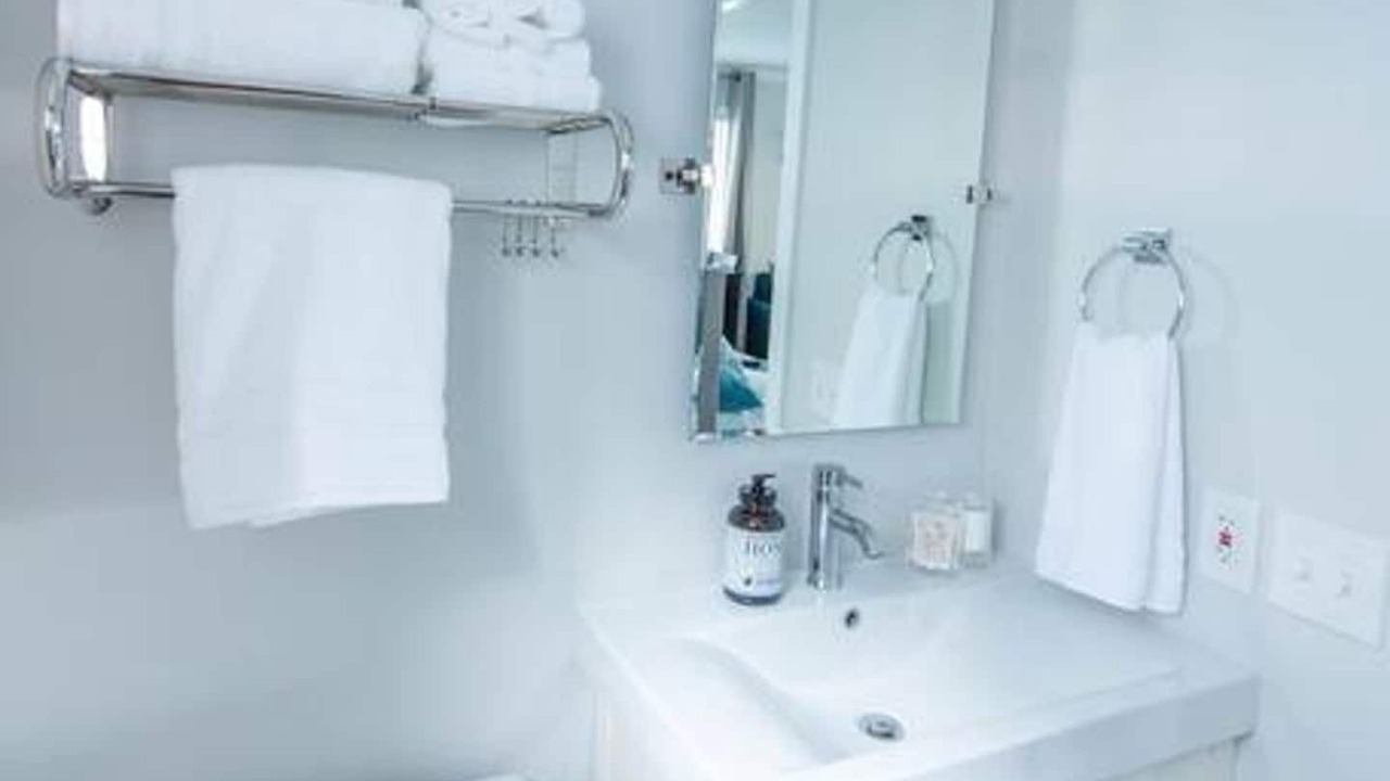 Photo of Bathroom in Melrose