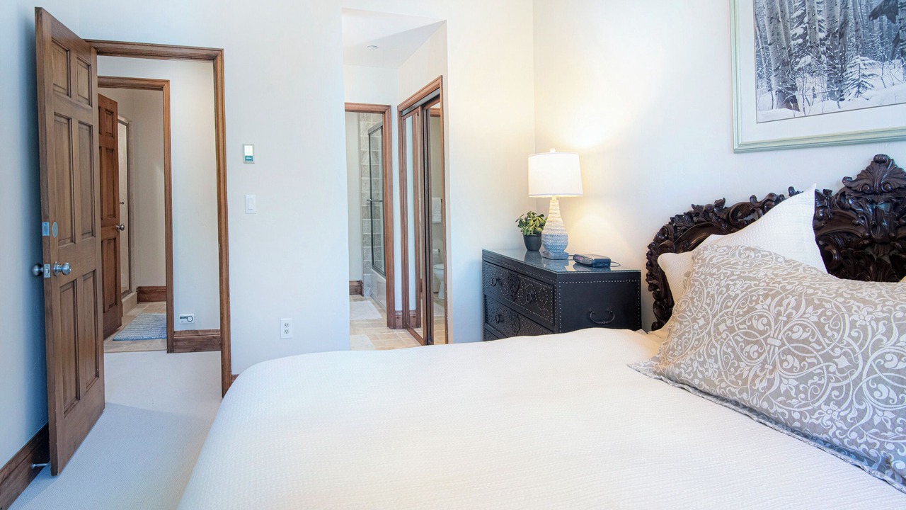 Photo of Bedroom in Highlands Townhomes