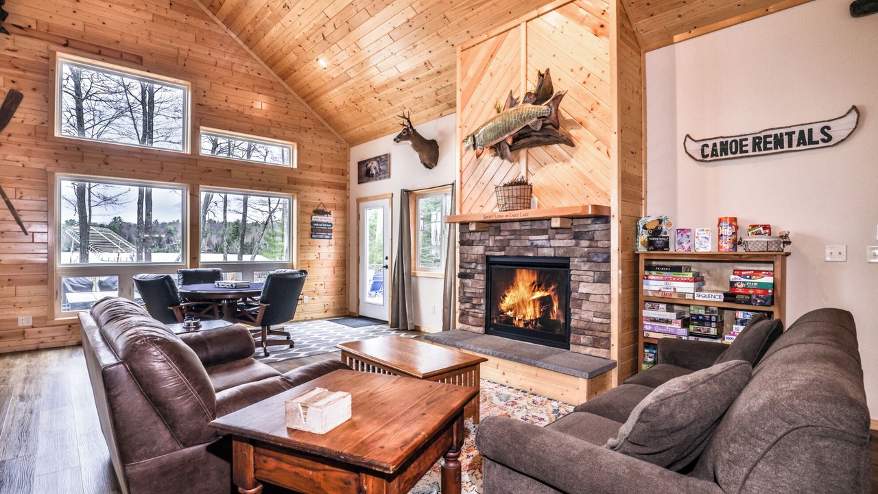 Photo of Livingroom in Eagle River