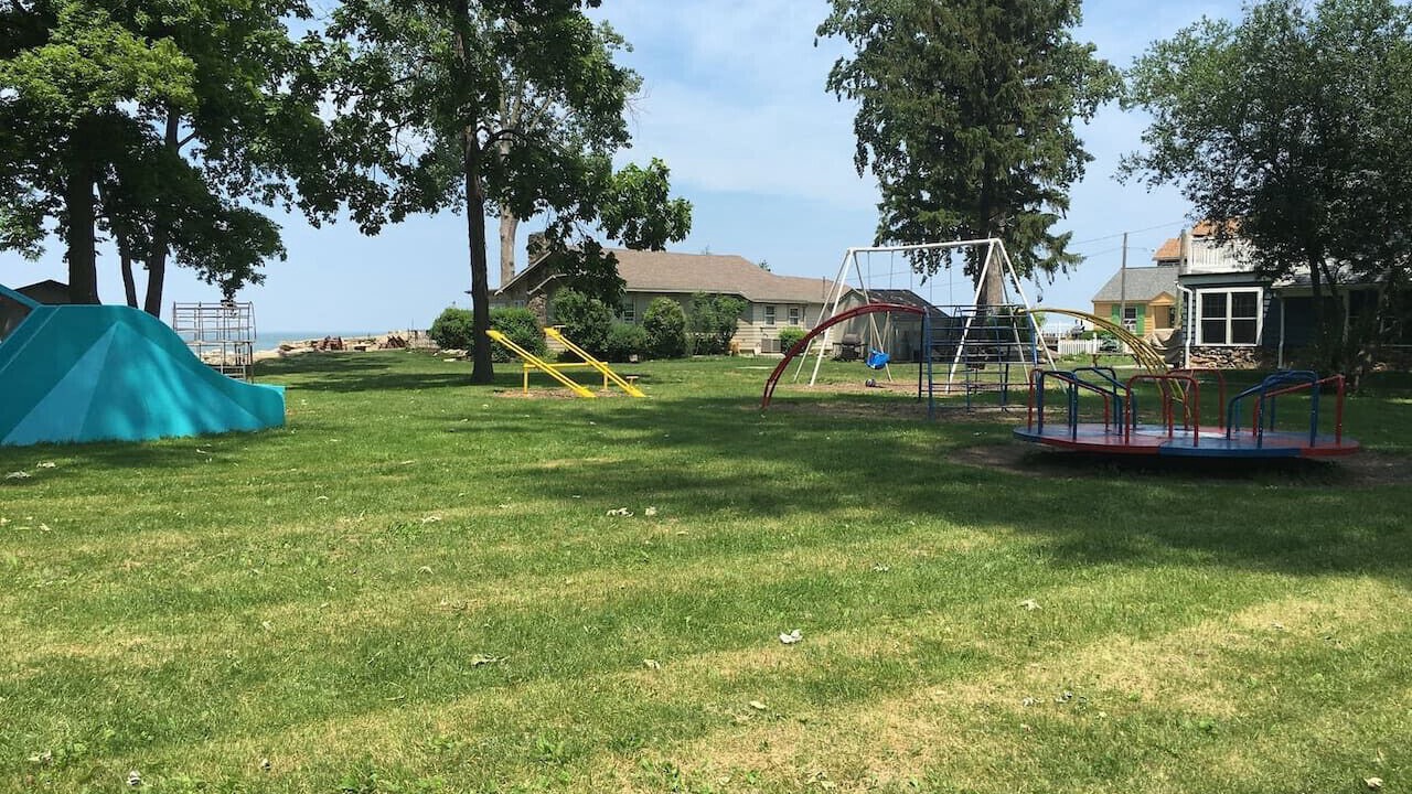 Photo of Others in Huron