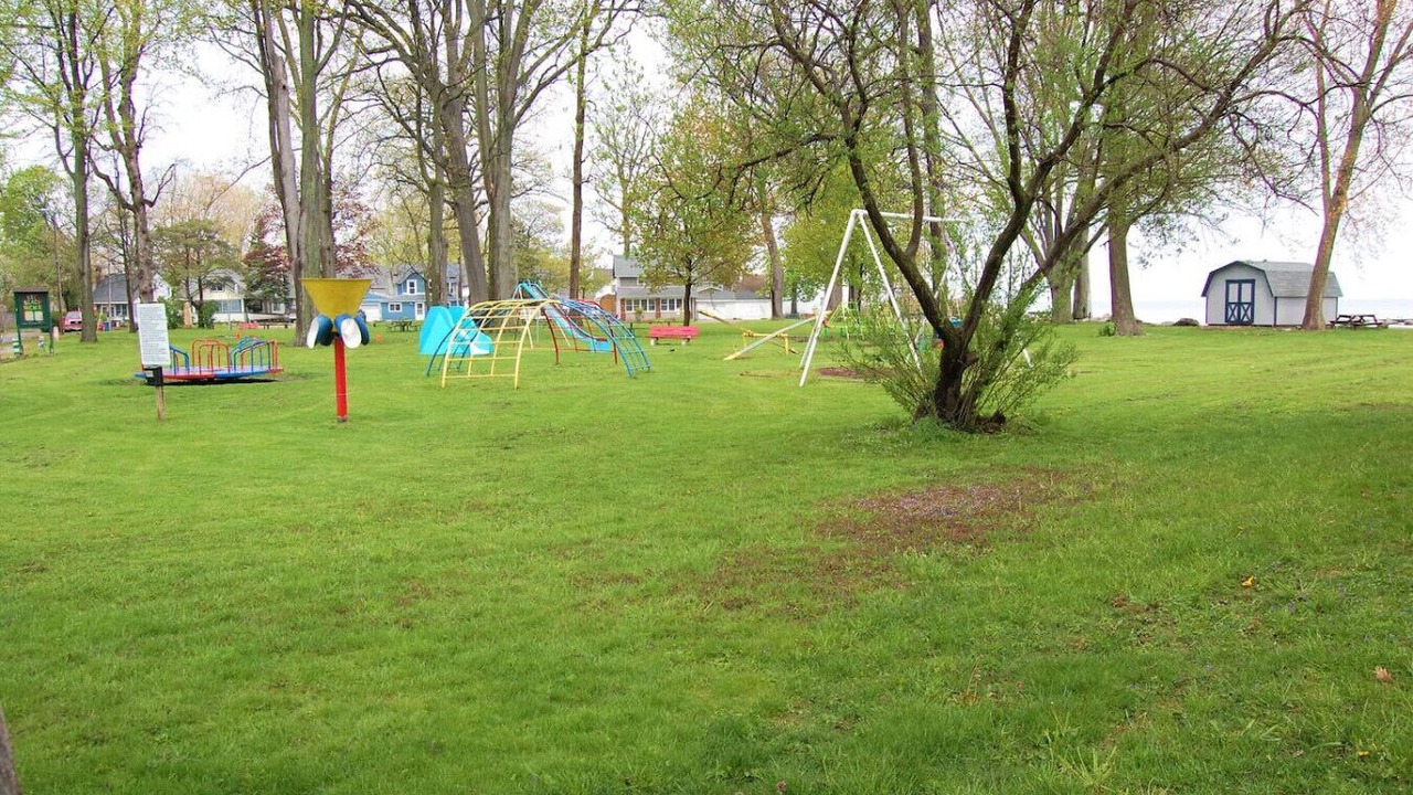 Photo of Outdoor in Huron