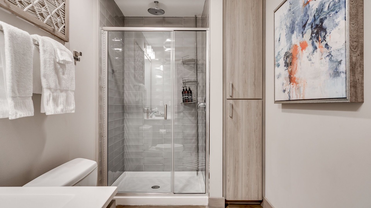 Photo of Bathroom in Warehouse District