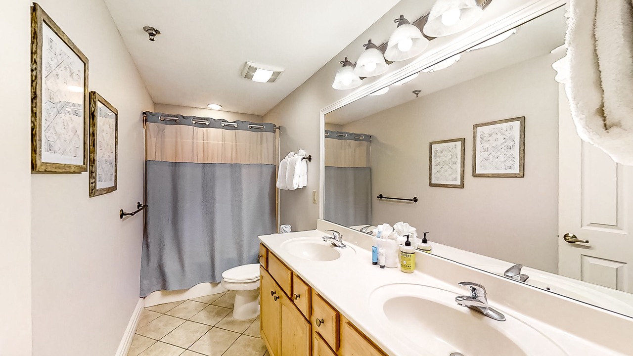 Photo of Bathroom in Gatlinburg