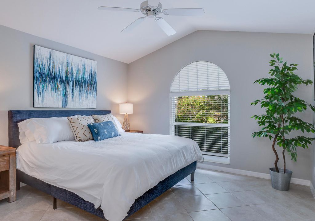 Photo of Bedroom in Central Naples