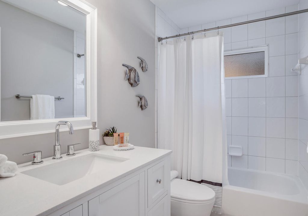 Photo of Bathroom in Central Naples