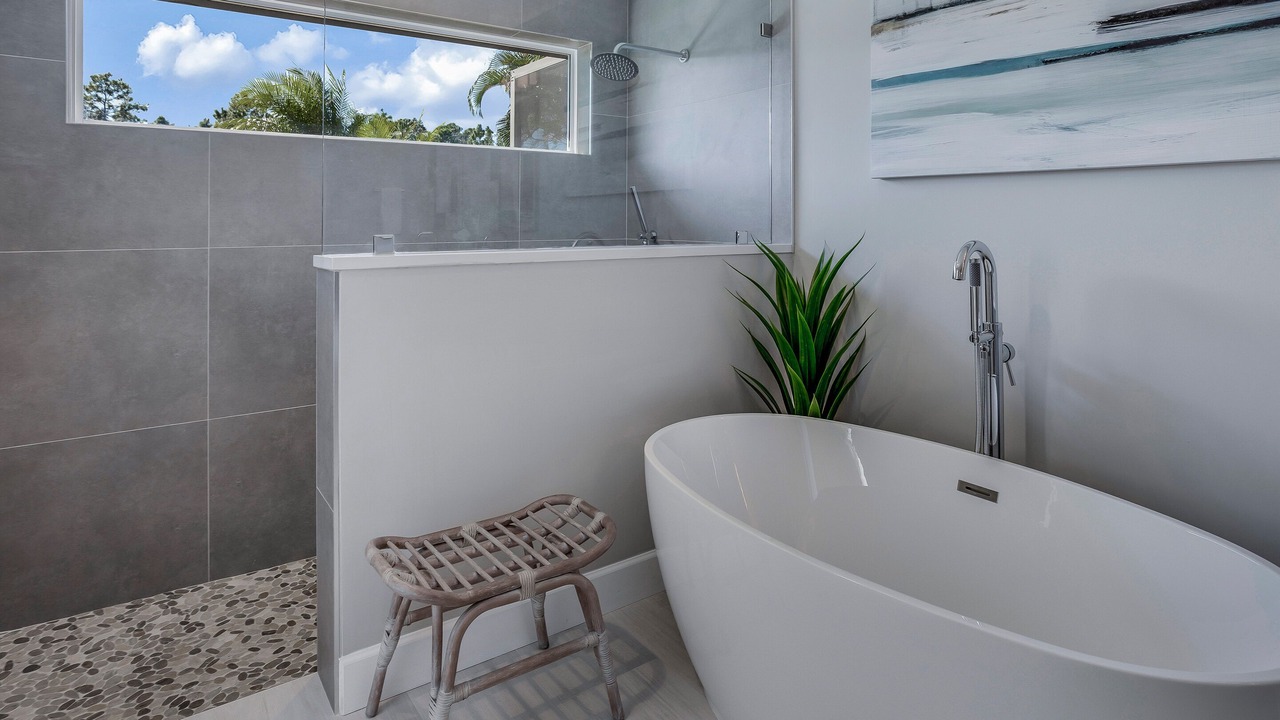 Photo of Bathroom in Central Naples