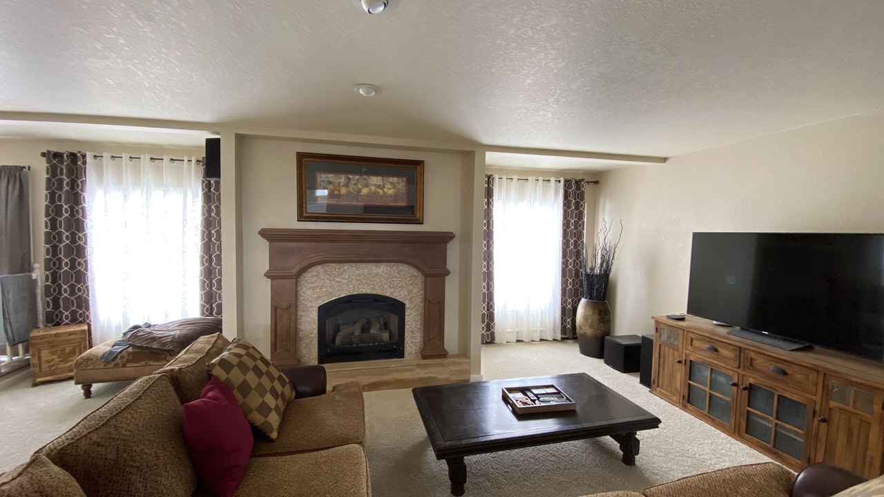Photo of Livingroom in The Pinery