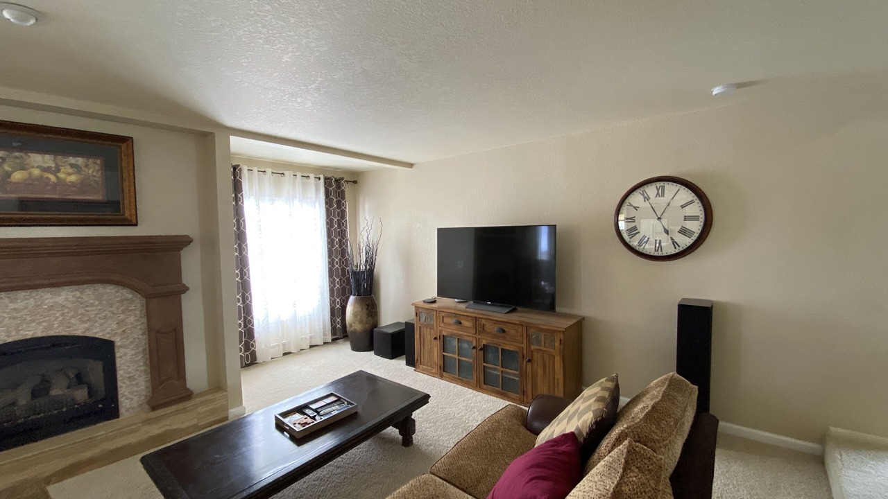 Photo of Livingroom in The Pinery