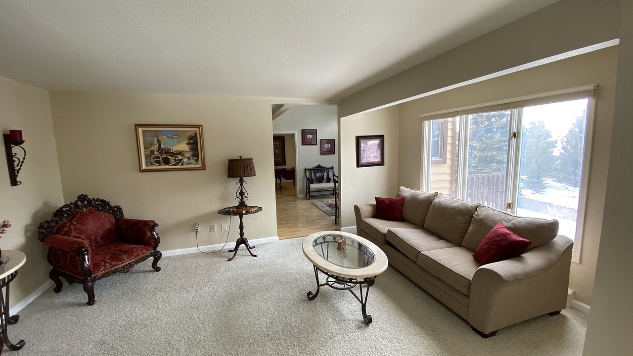 Photo of Livingroom in The Pinery