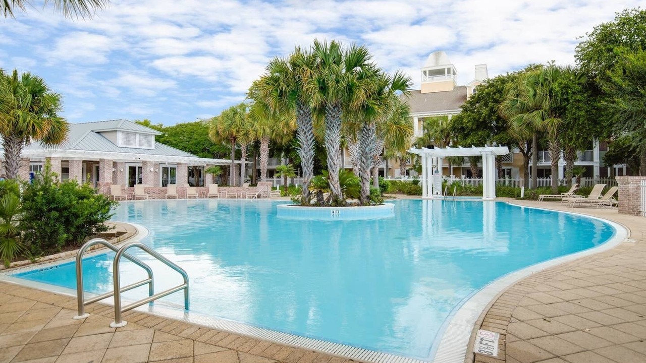 Photo of Outdoor in Baytowne Wharf