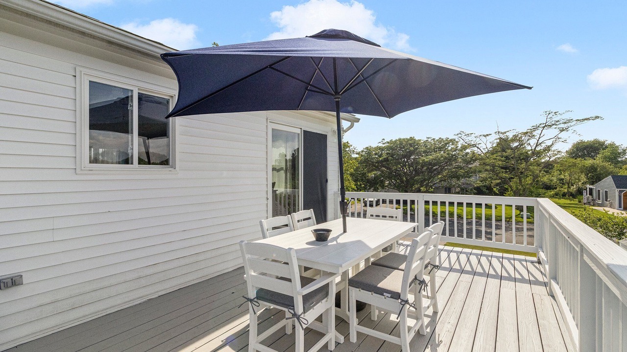 Photo of Outdoor in Eastward Look
