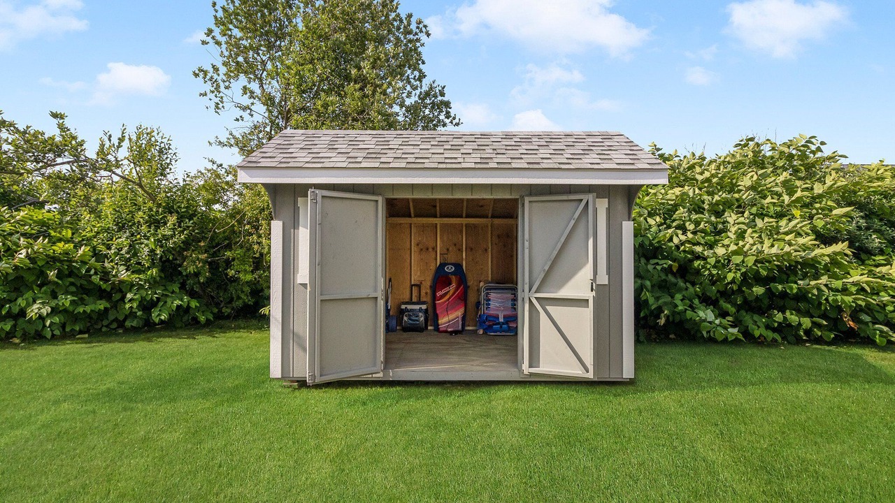 Photo of Outdoor in Eastward Look
