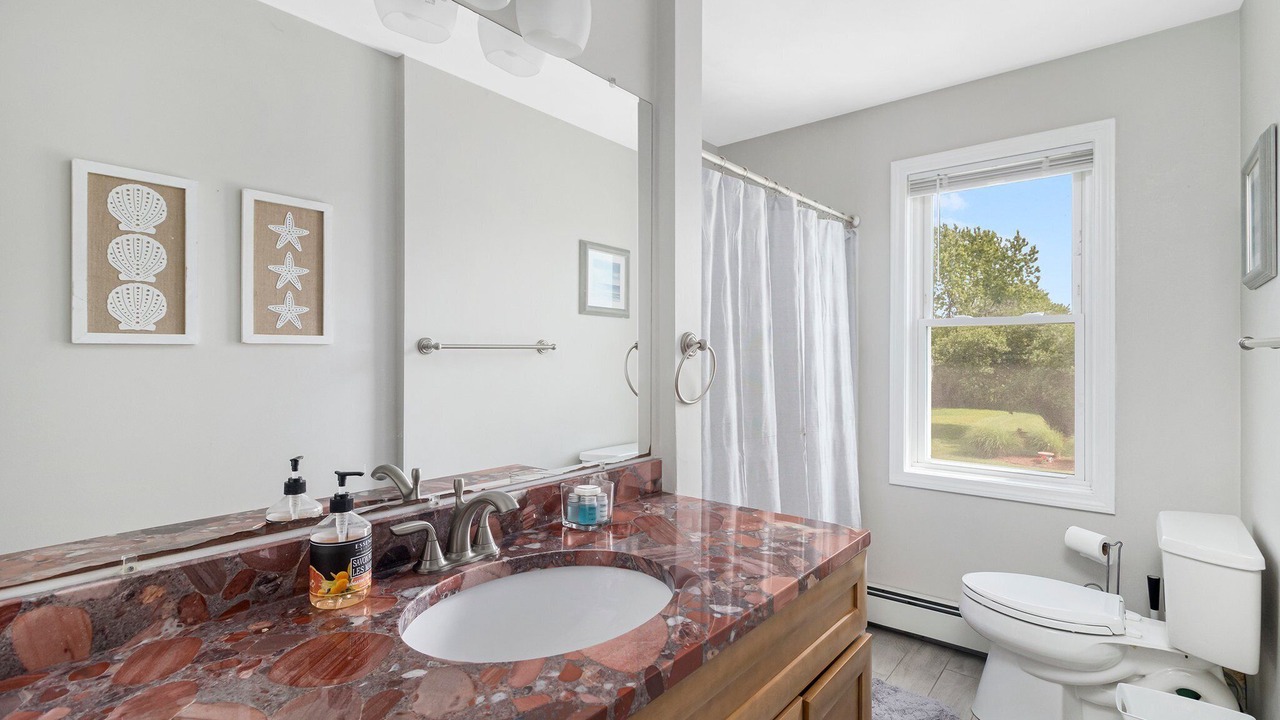 Photo of Bathroom in Eastward Look