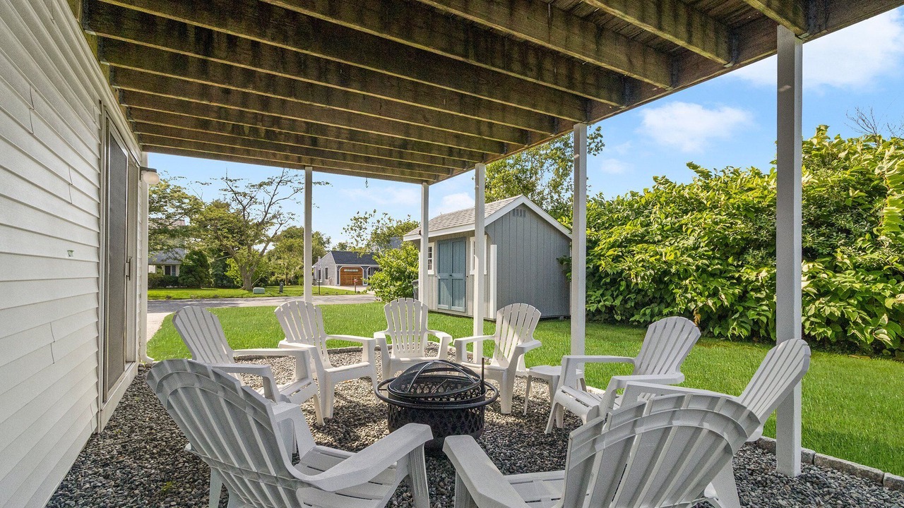 Photo of Outdoor in Eastward Look