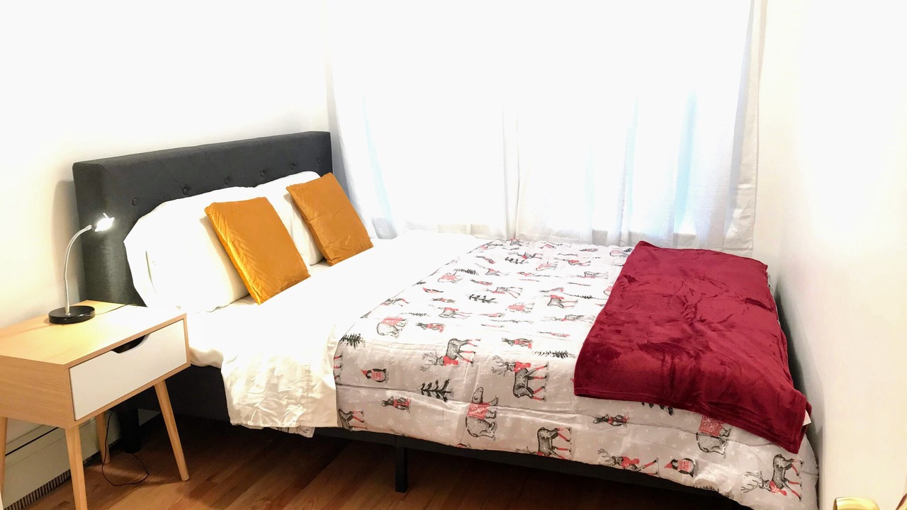 Photo of Bedroom in Lower Allston