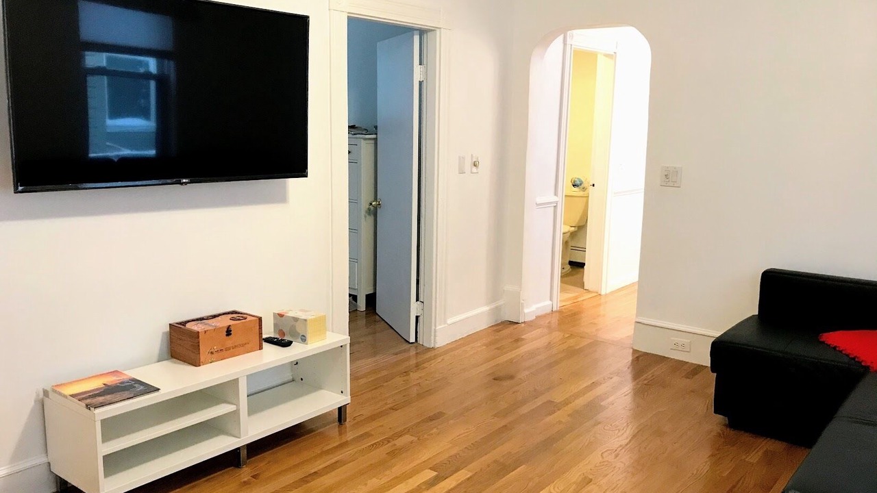Photo of Livingroom in Lower Allston