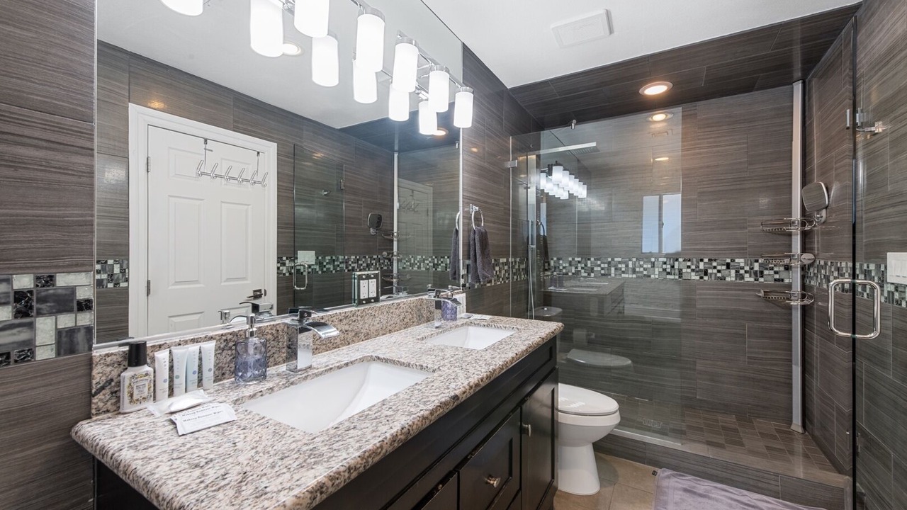 Photo of Bathroom in Canyon Gate