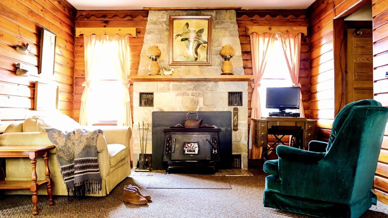 Photo of Livingroom in Idlewild