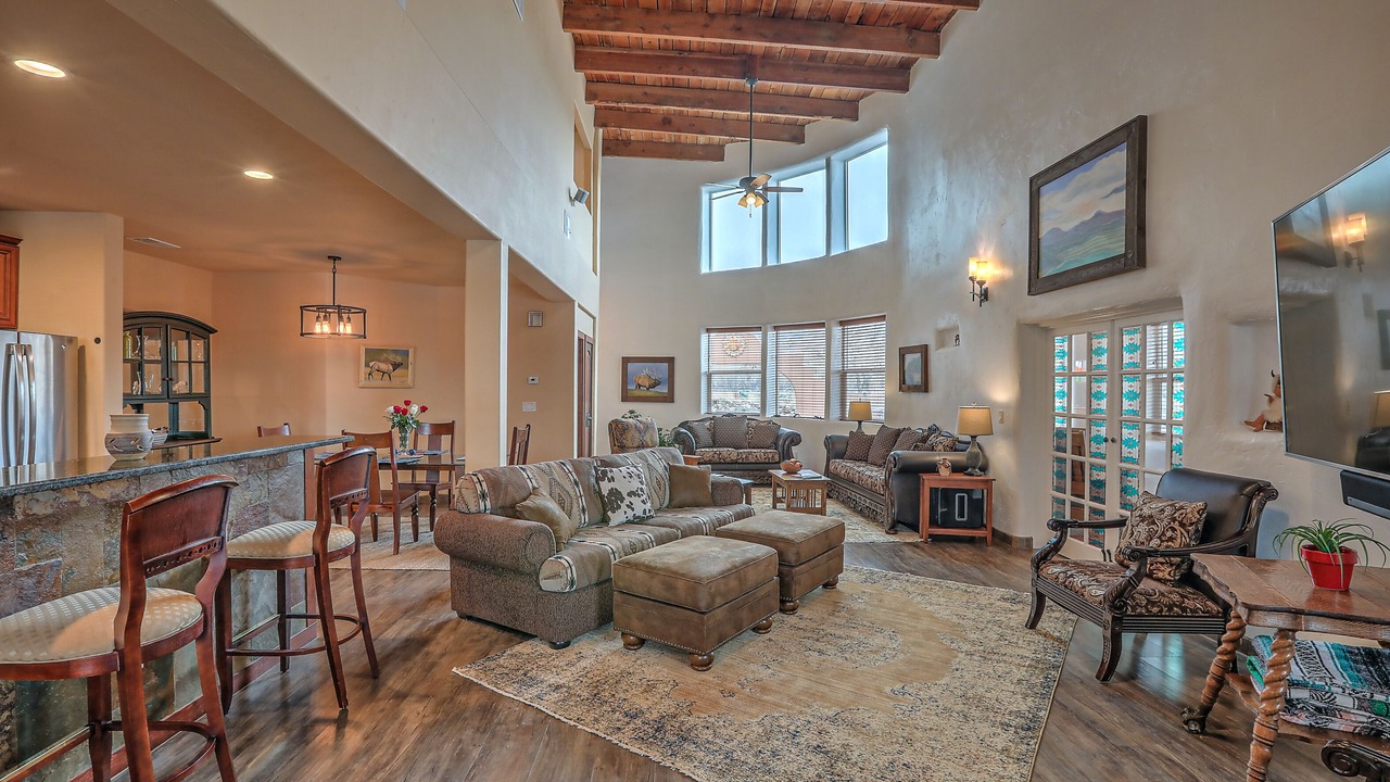 Photo of Livingroom in Bernalillo