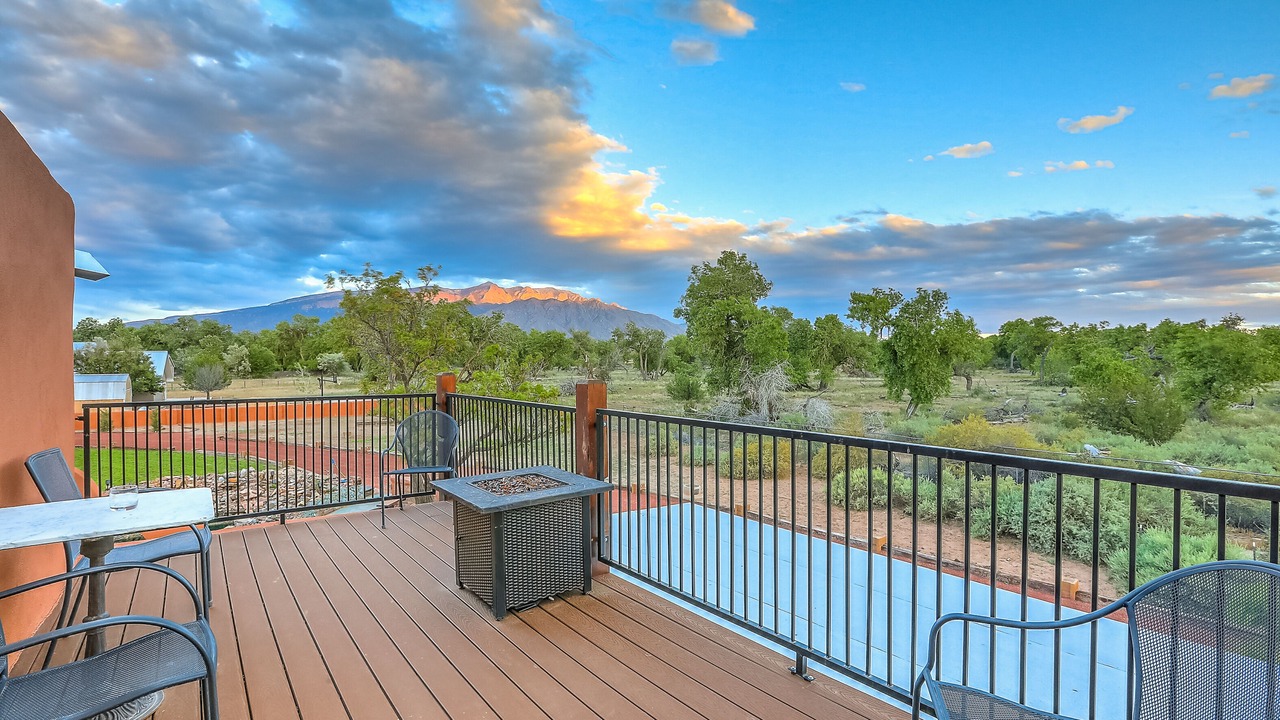 Photo of Outdoor in Bernalillo