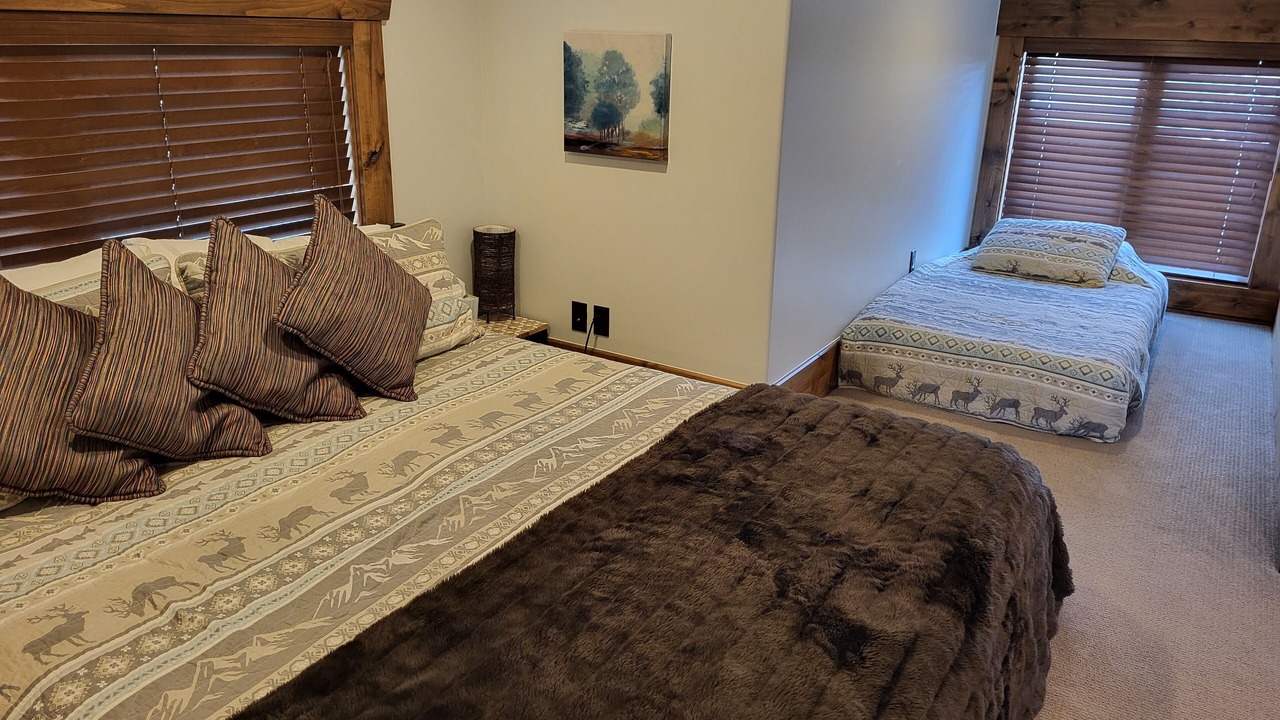 Photo of Bedroom in Midway