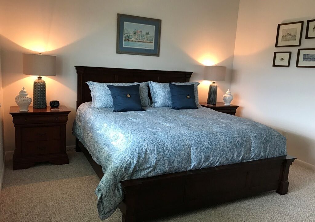 Photo of Bedroom in Crescent Beach