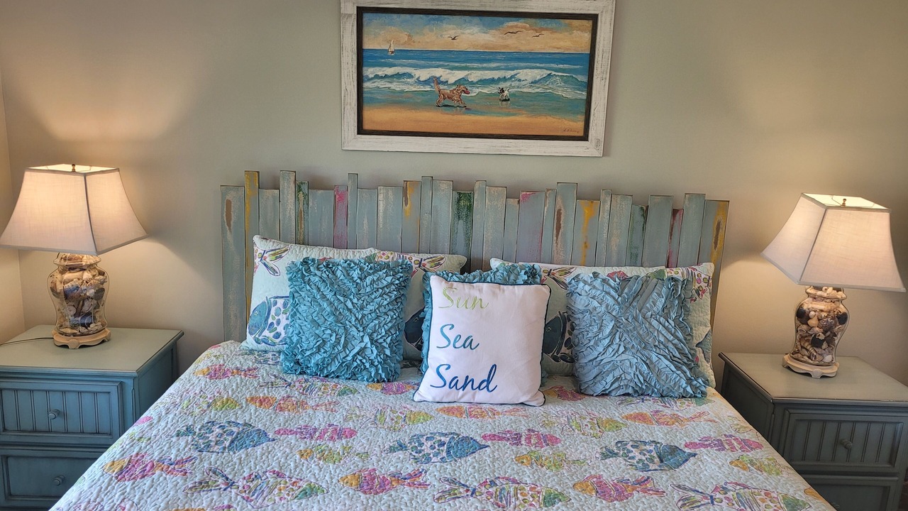 Photo of Bedroom in Crescent Beach