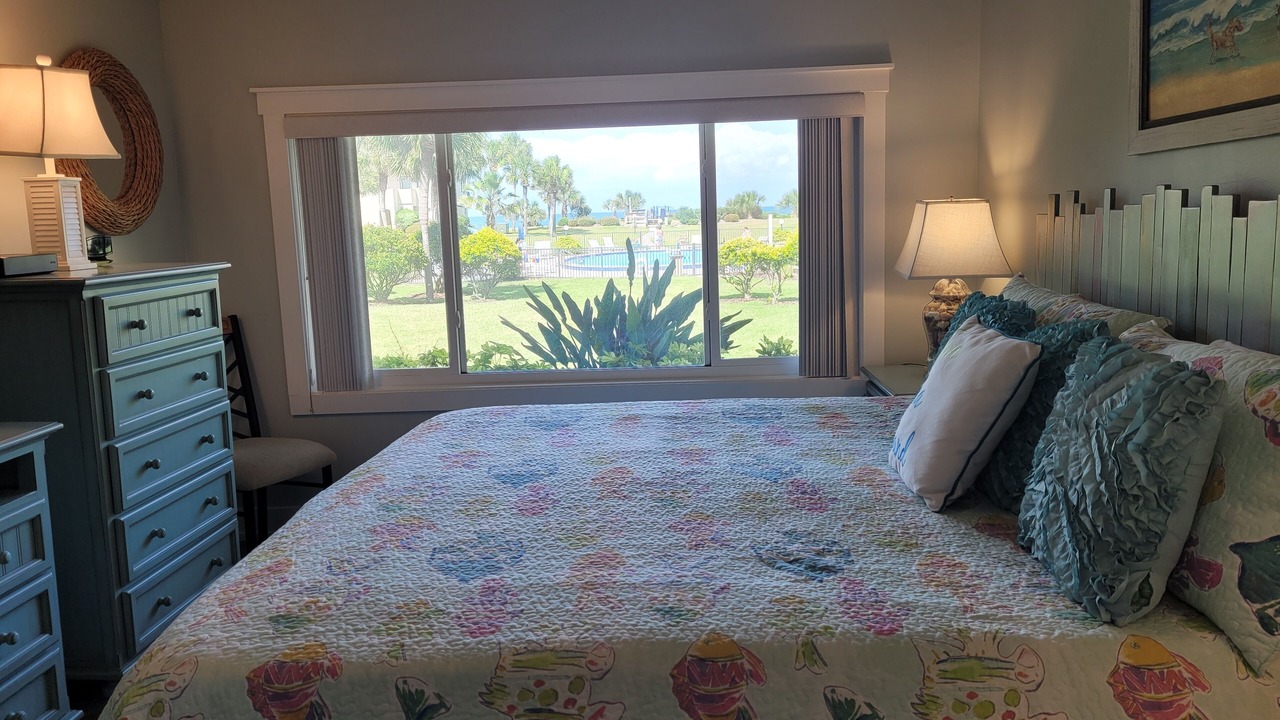 Photo of Bedroom in Crescent Beach