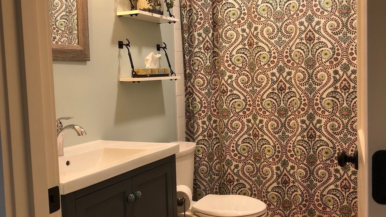 Photo of Bathroom in Ardenwald