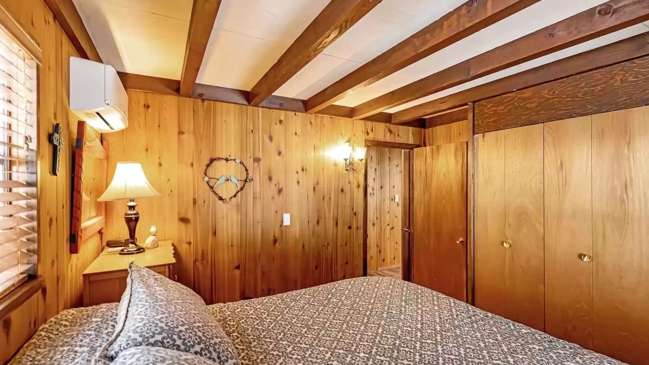 Photo of Bedroom in Cloudcroft