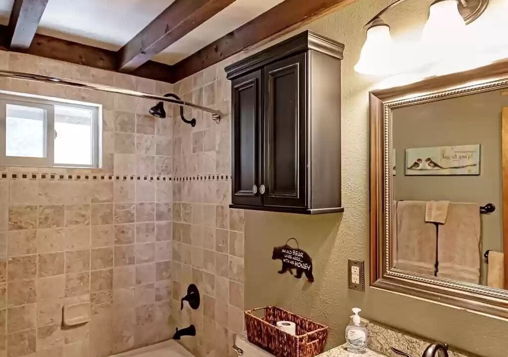 Photo of Bathroom in Cloudcroft