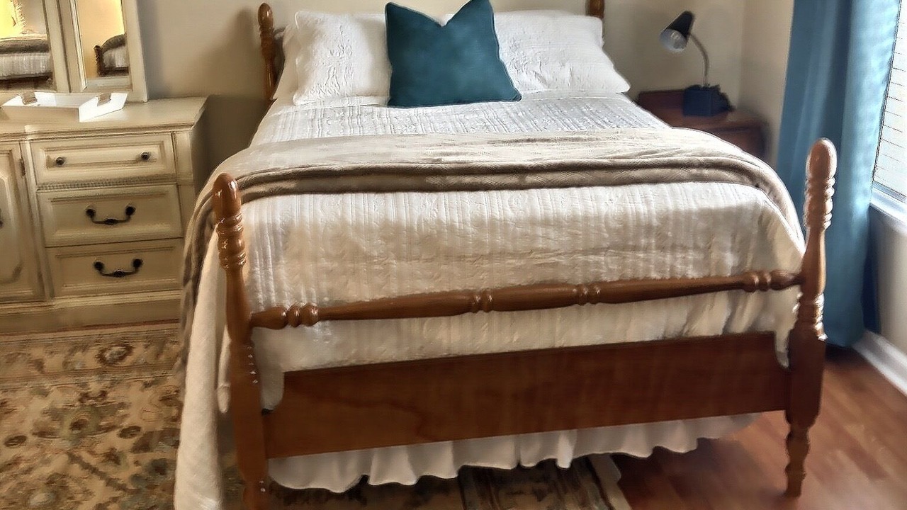 Photo of Bedroom in Cleveland