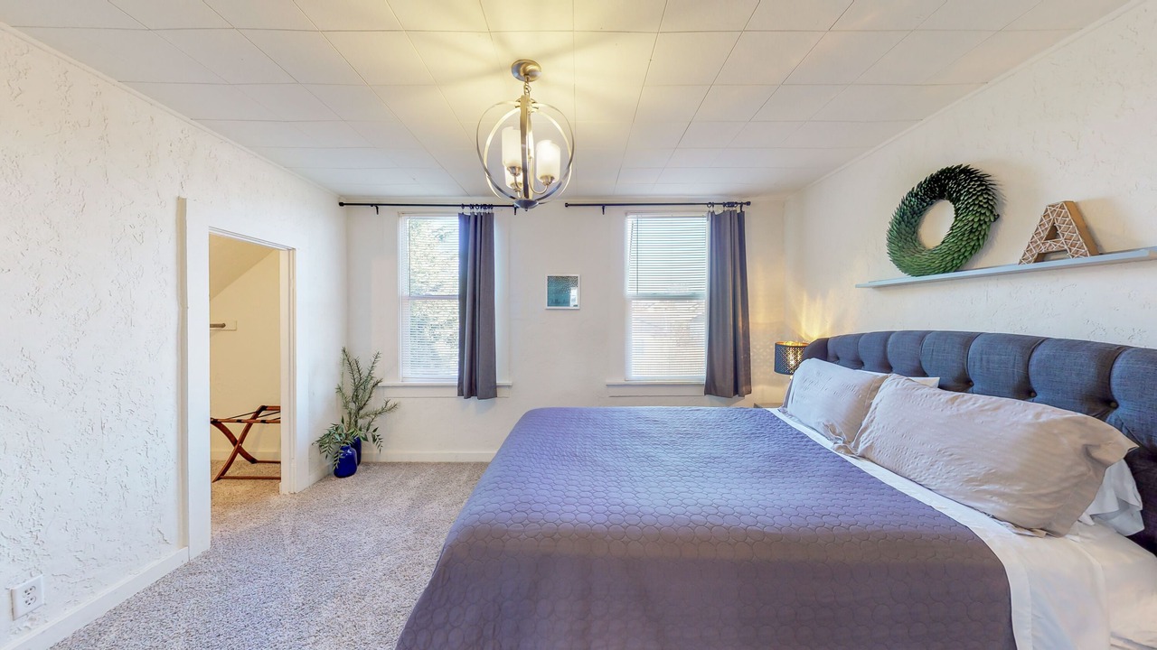 Photo of Bedroom in Eureka