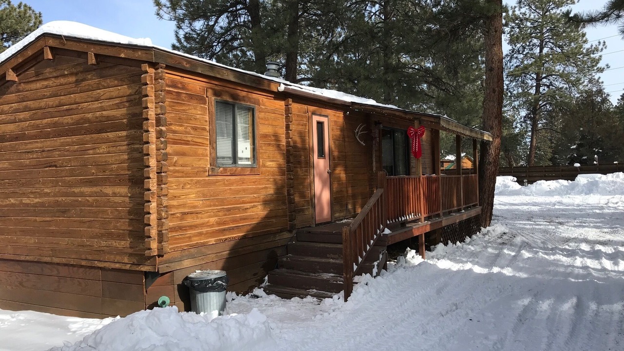 Photo of Bedroom in South Fork
