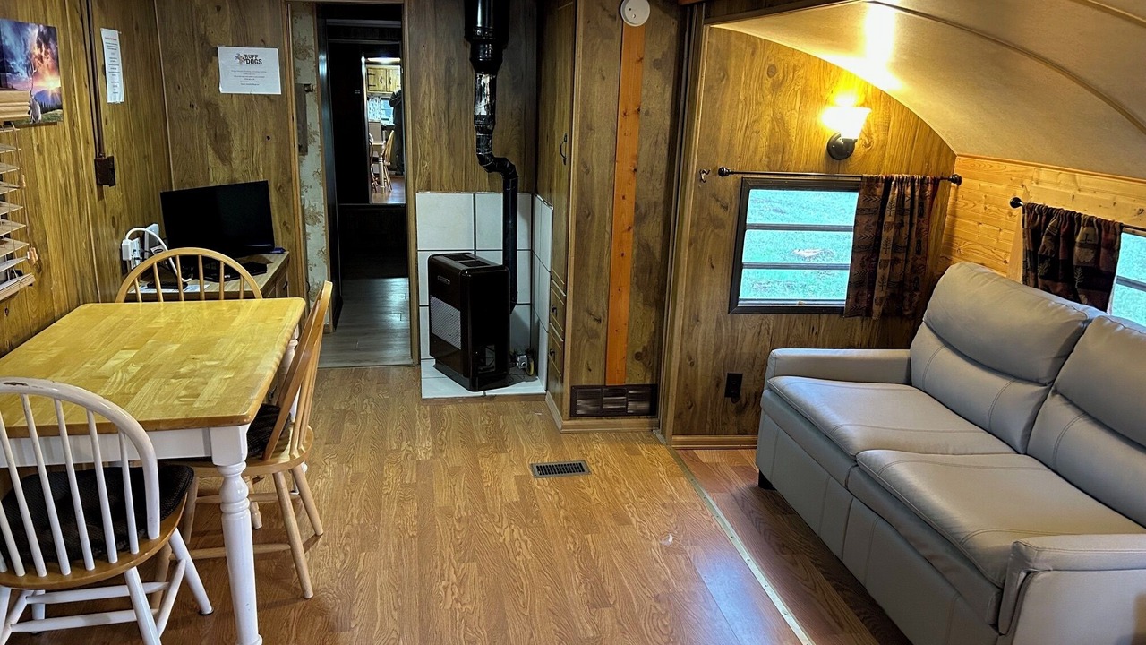 Photo of Bedroom in South Fork