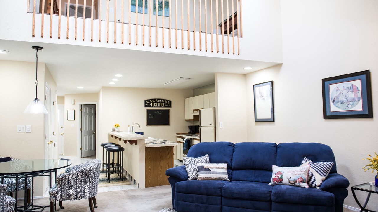 Photo of Livingroom in Cloudcroft