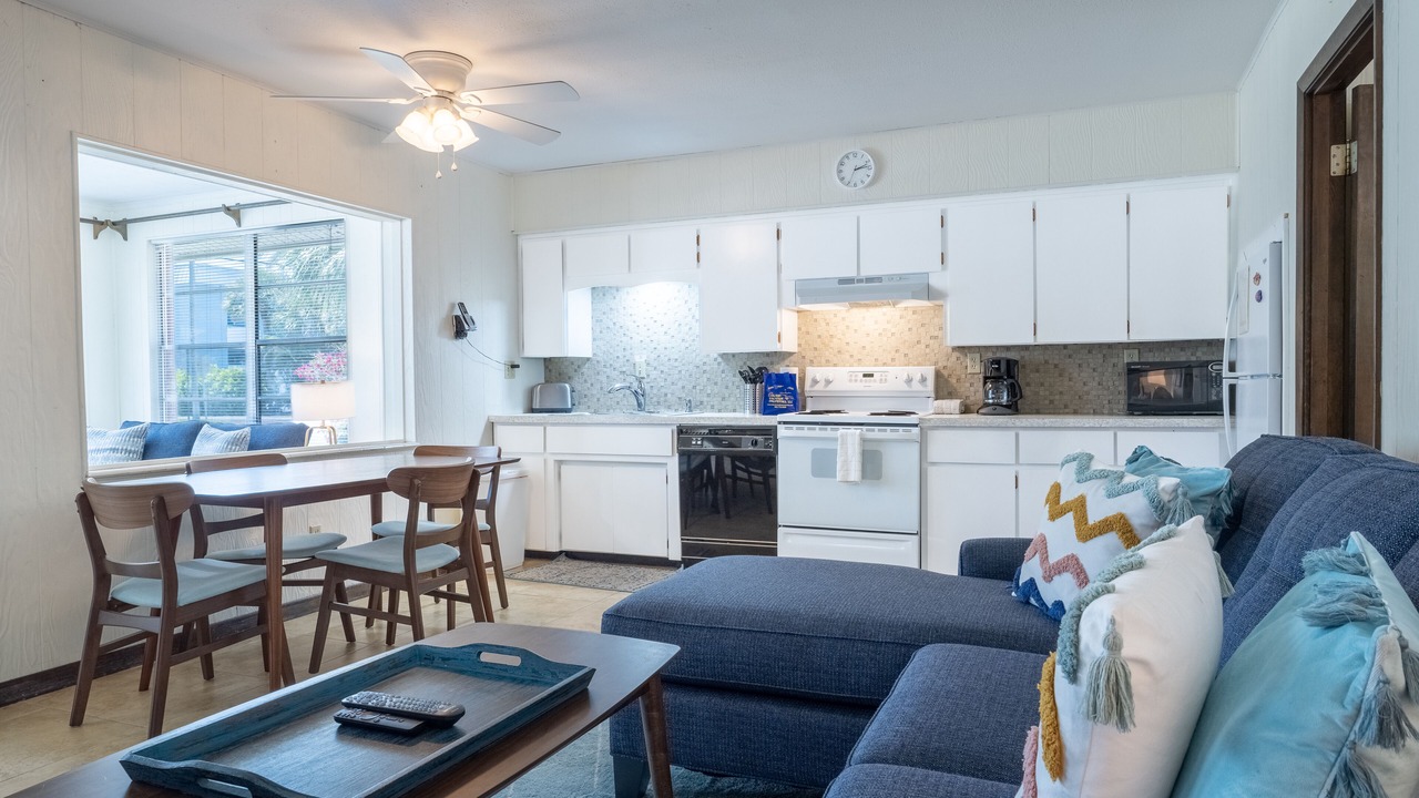 Photo of Livingroom in Bradenton Beach