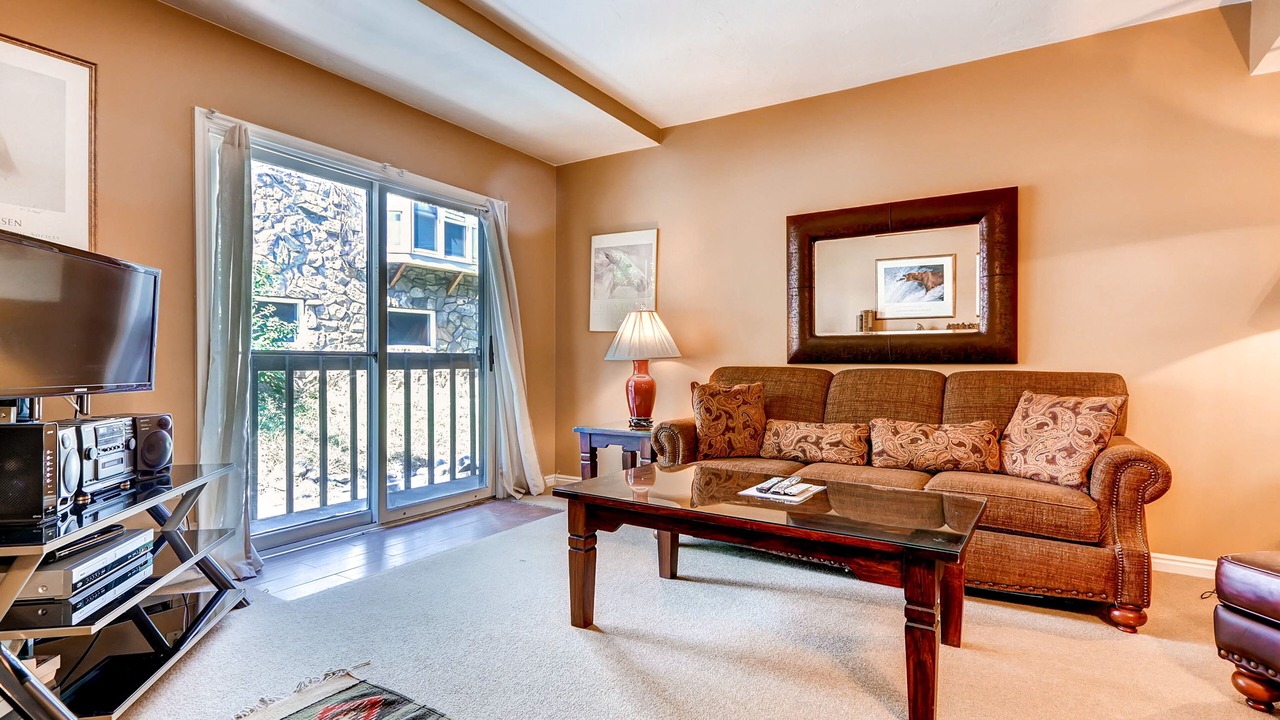 Photo of Livingroom in North Park City