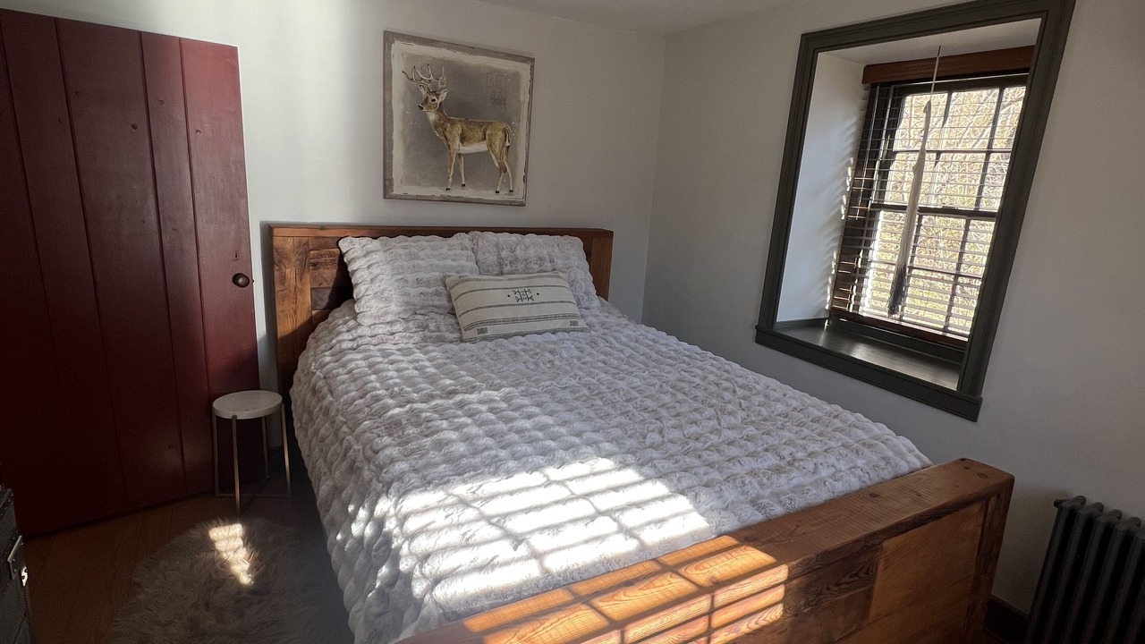 Photo of Bedroom in Delta